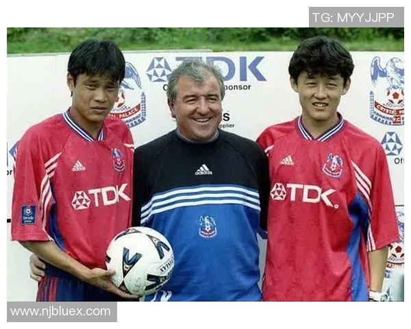 国足明星变身迷惑风格球员 网友惊呼这是谁的造型 国足明星变身迷惑风格球员 网友惊呼这是谁的造型